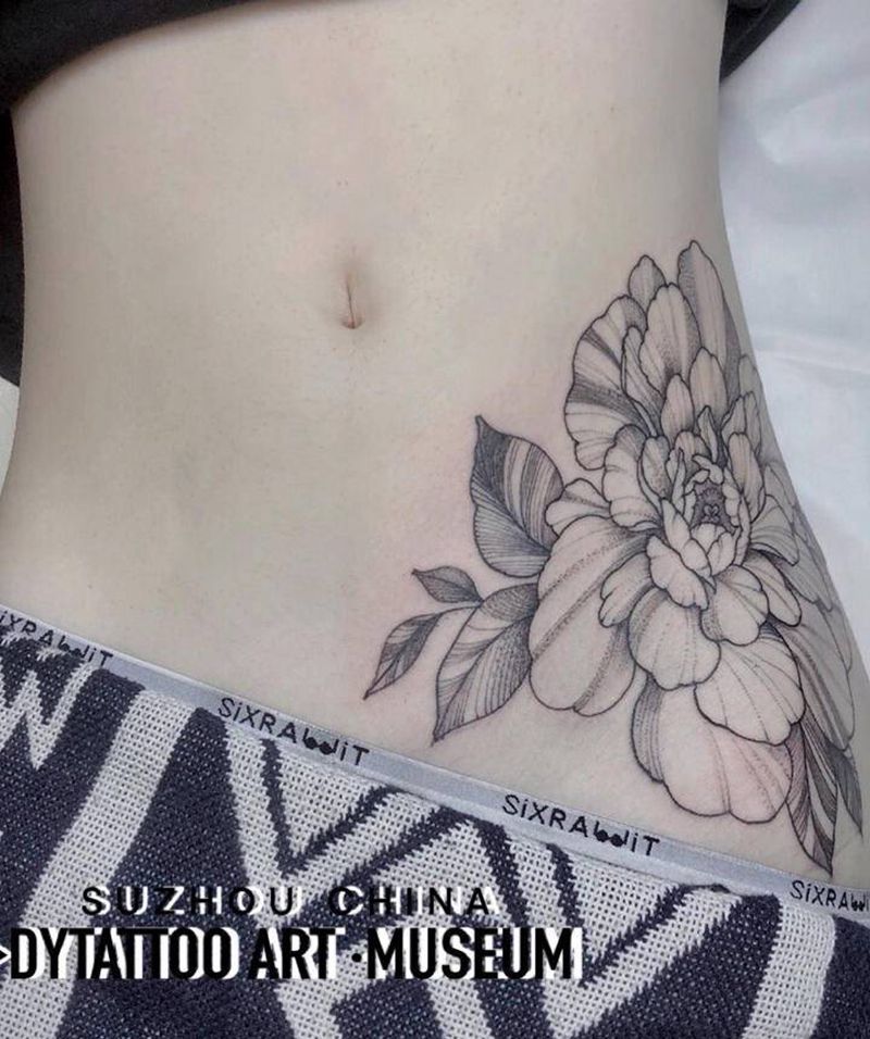 送你个花花纹身图片_腰部点刺纹身图案