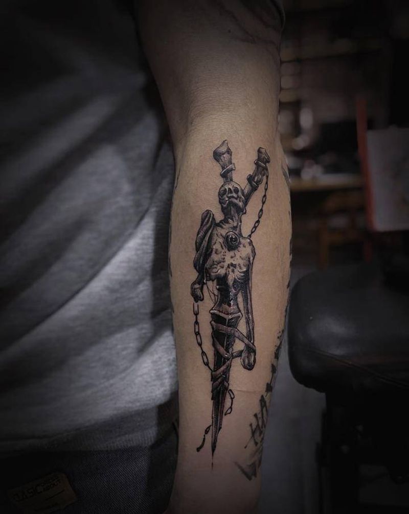 疤痕遮盖纹身图片_手臂新传统欧美写实纹身图案