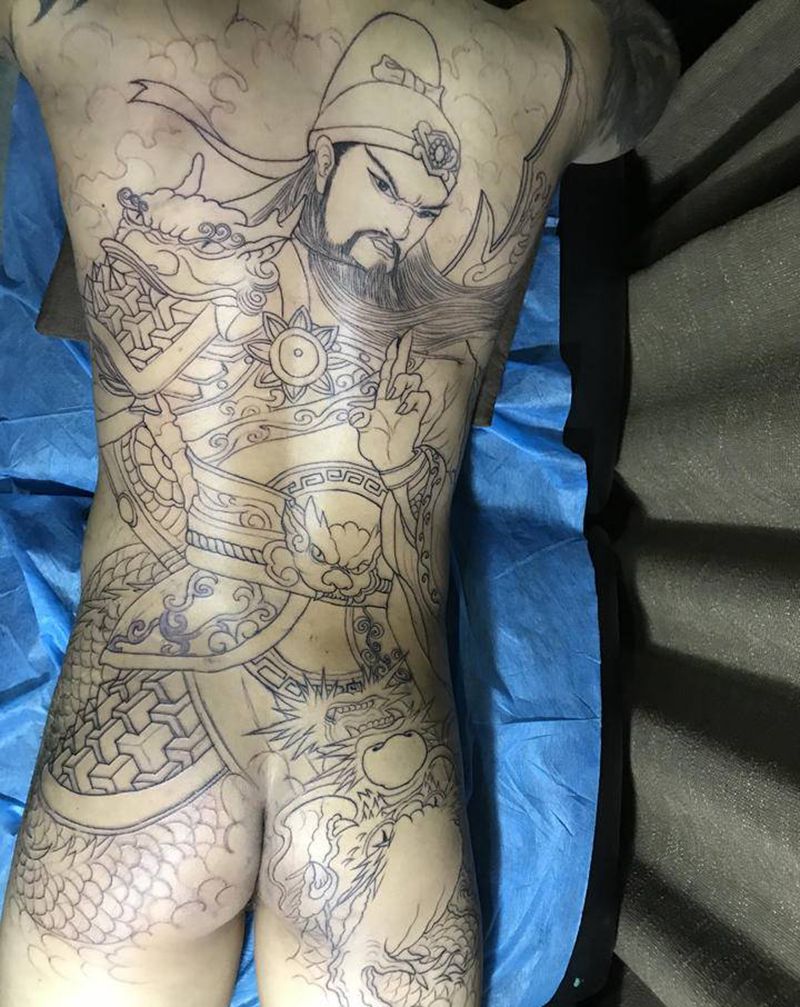 关公纹身图片_背部臀部新传统纹身图案