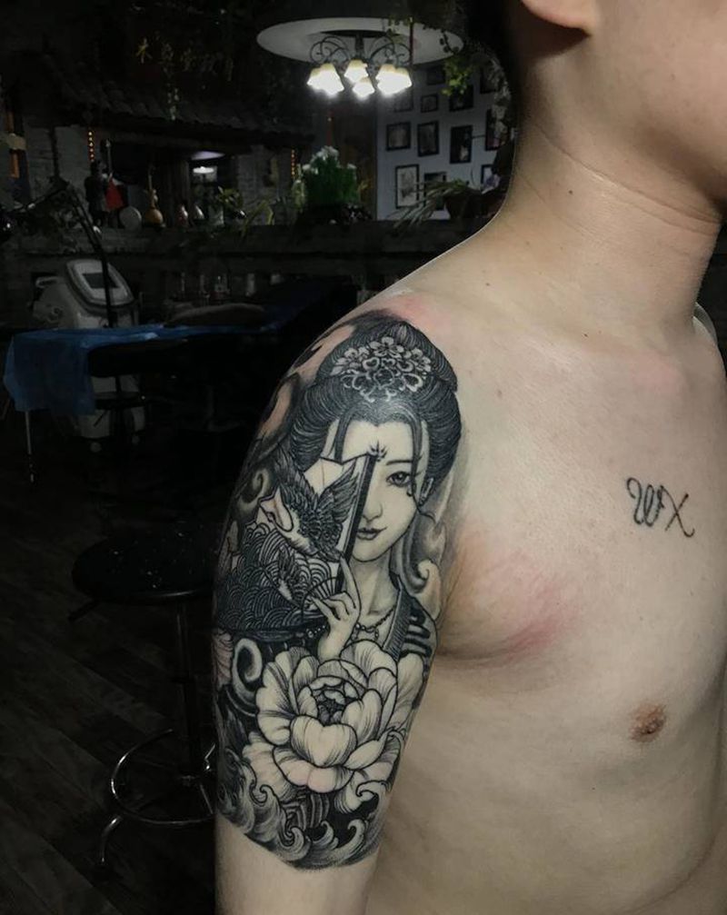 美女纹身图片_手臂新传统点刺纹身图案