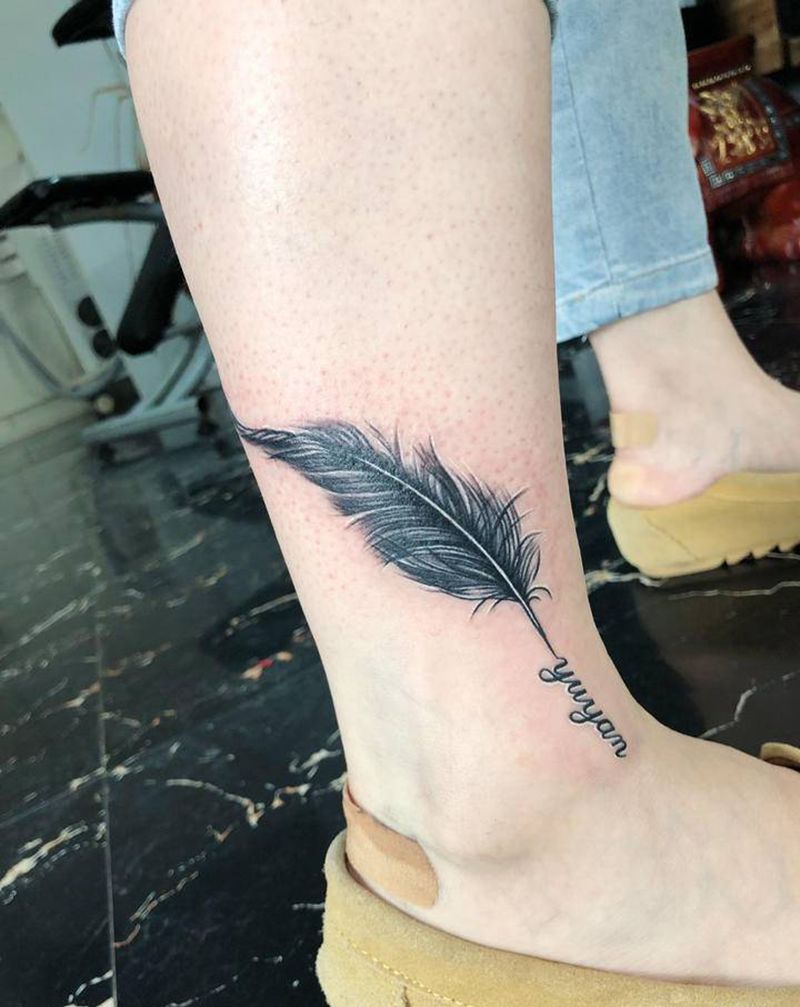 羽毛纹身图片_脚部纹身图案