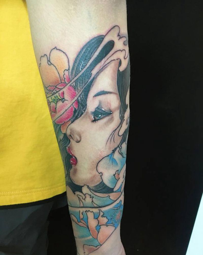 艺妓纹身图片_手臂新传统纹身图案