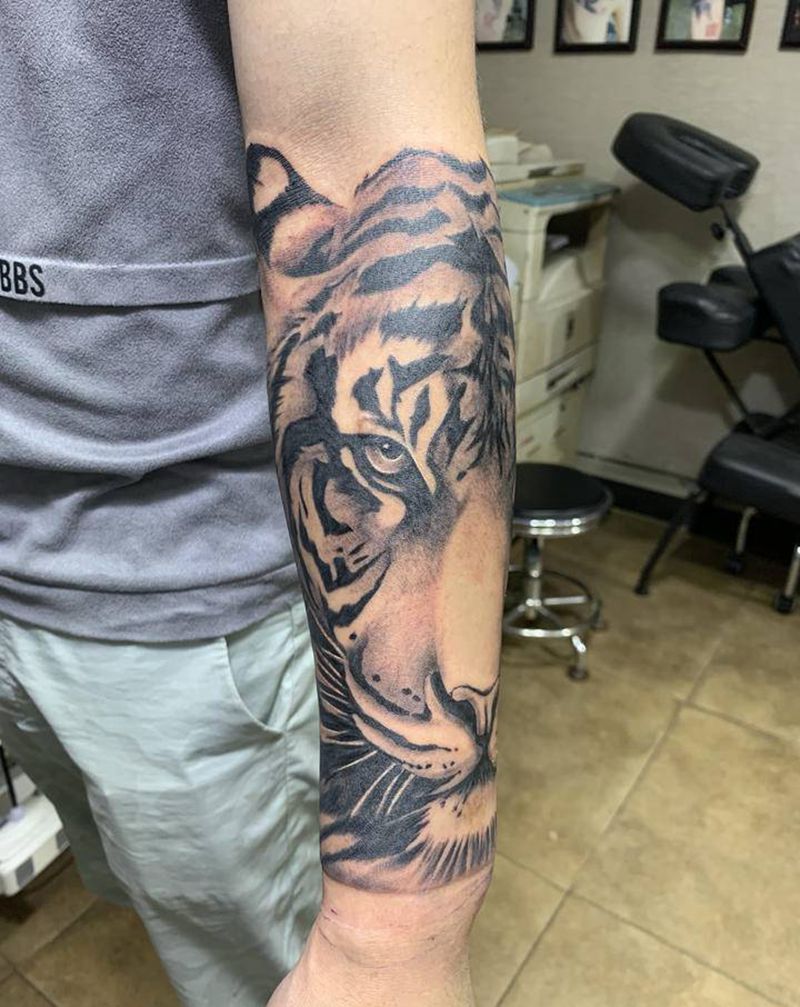 老虎纹身图案纹身图片_手臂新传统纹身图案