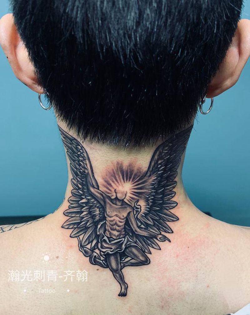 堕落天使纹身图片_背部颈部欧美写实纹身图案