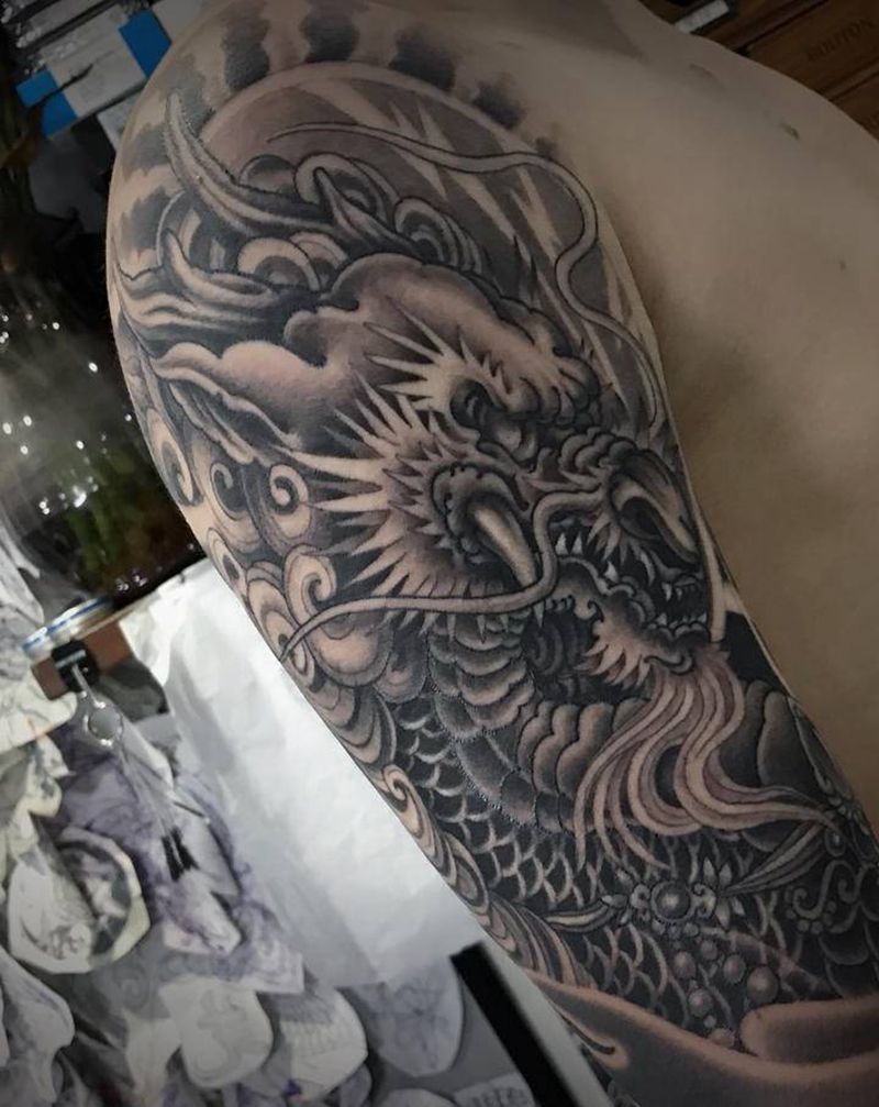 麒麟纹身图片_手臂新传统纹身图案