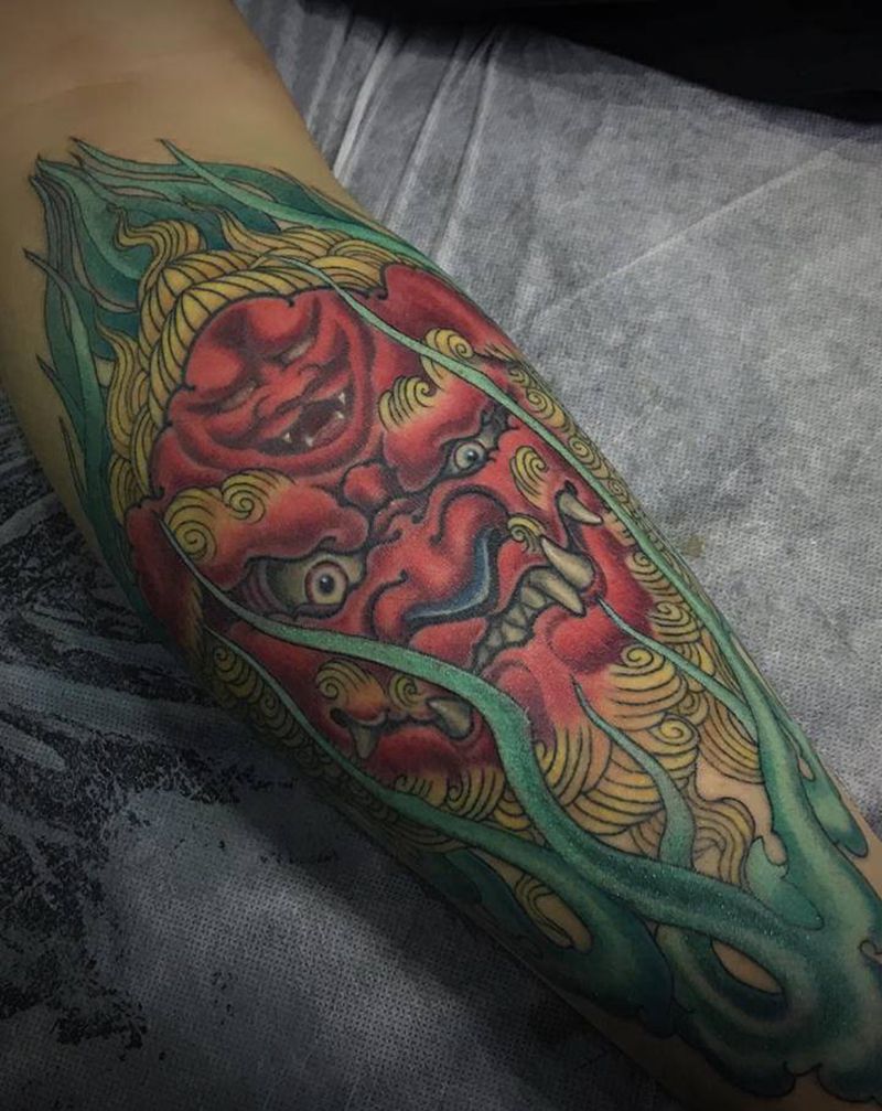 唐狮纹身图片_腿部新传统纹身图案