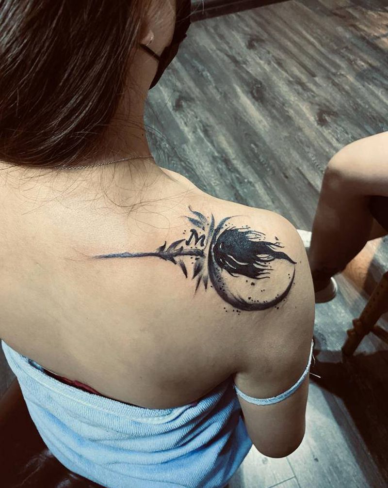 遮盖名字纹身图片_肩部纹身图案