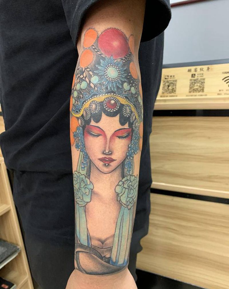 花旦纹身图片_手臂新传统纹身图案