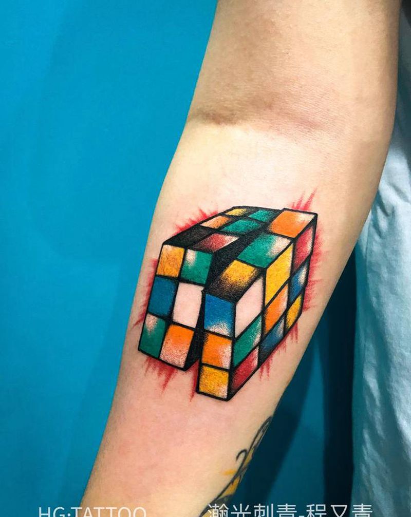 魔方彩色纹身图片_水彩Old School纹身图案