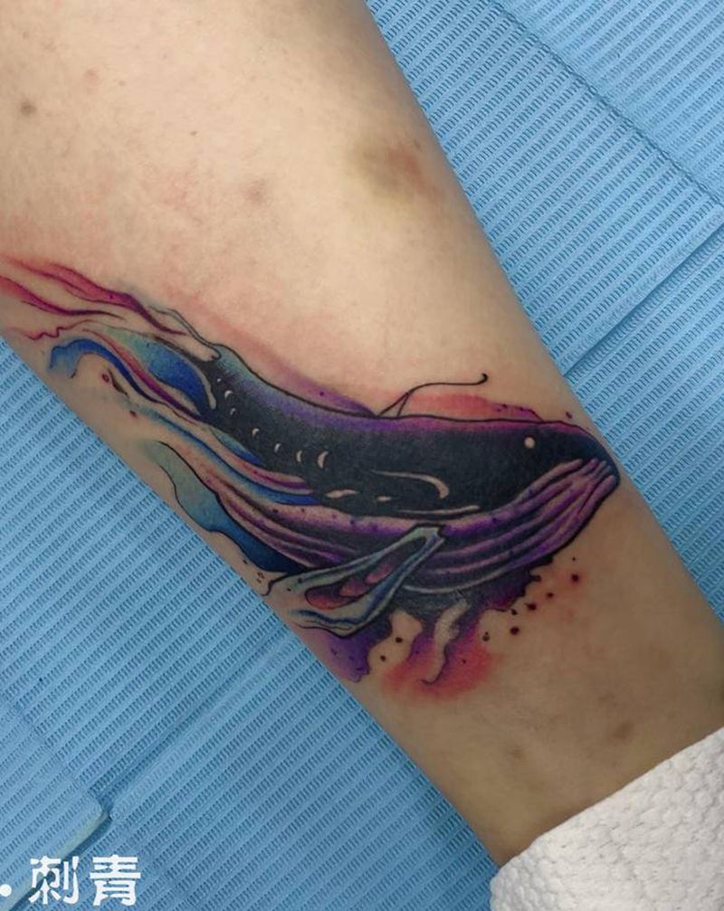 鲸（遮盖）纹身图片_腿部水彩纹身图案