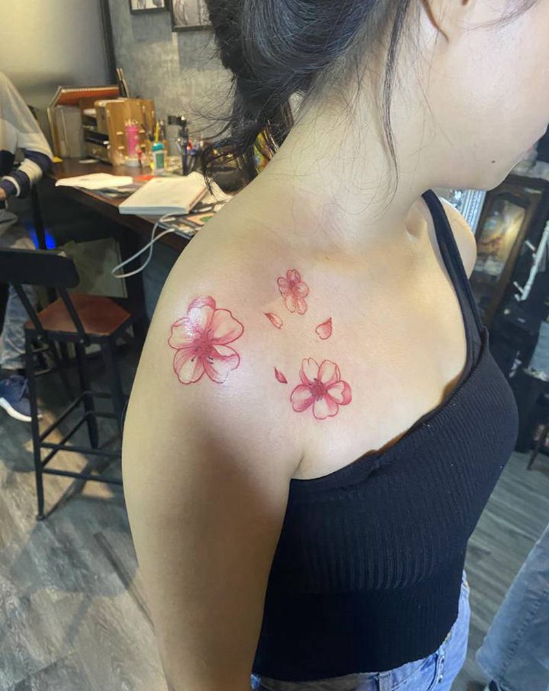 樱花纹身图片_肩部纹身图案