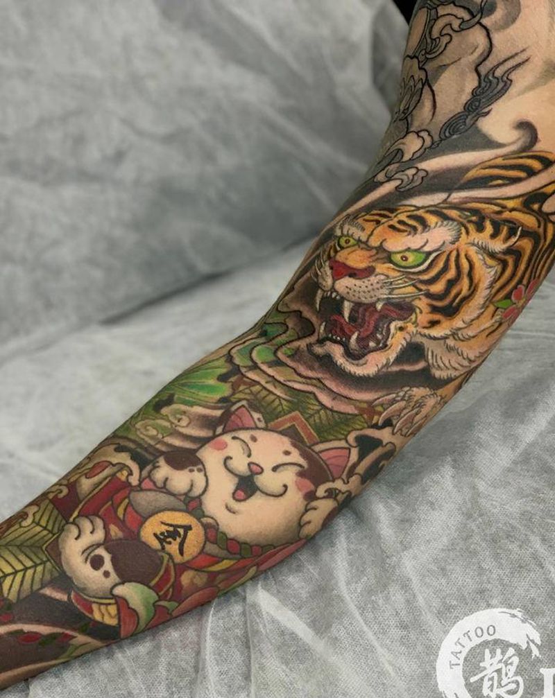 招财猫/老虎纹身图片_手臂新传统纹身图案