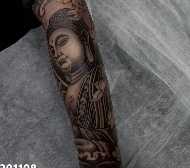 佛纹身图片_手臂新传统纹身图案