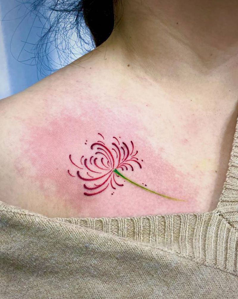 彼岸花纹身图片_胸部小清新纹身图案