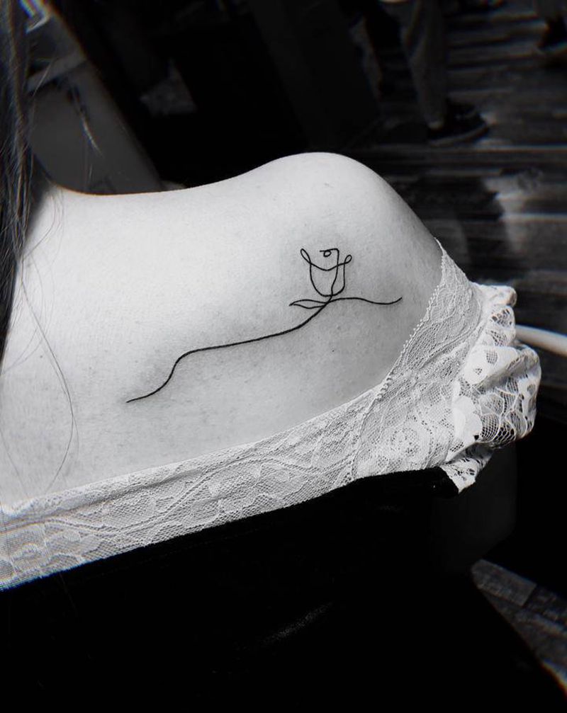 后背线条纹身纹身图片_背部几何线条纹身图案