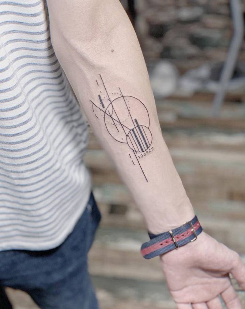 简约线条纹身图片_手臂纹身图案