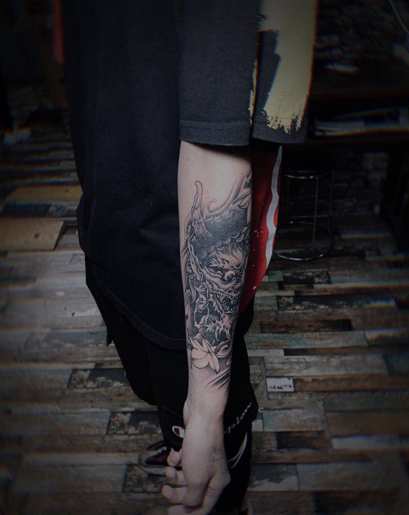 善恶纹身小臂纹身图片_手臂老传统新传统善恶纹身图案