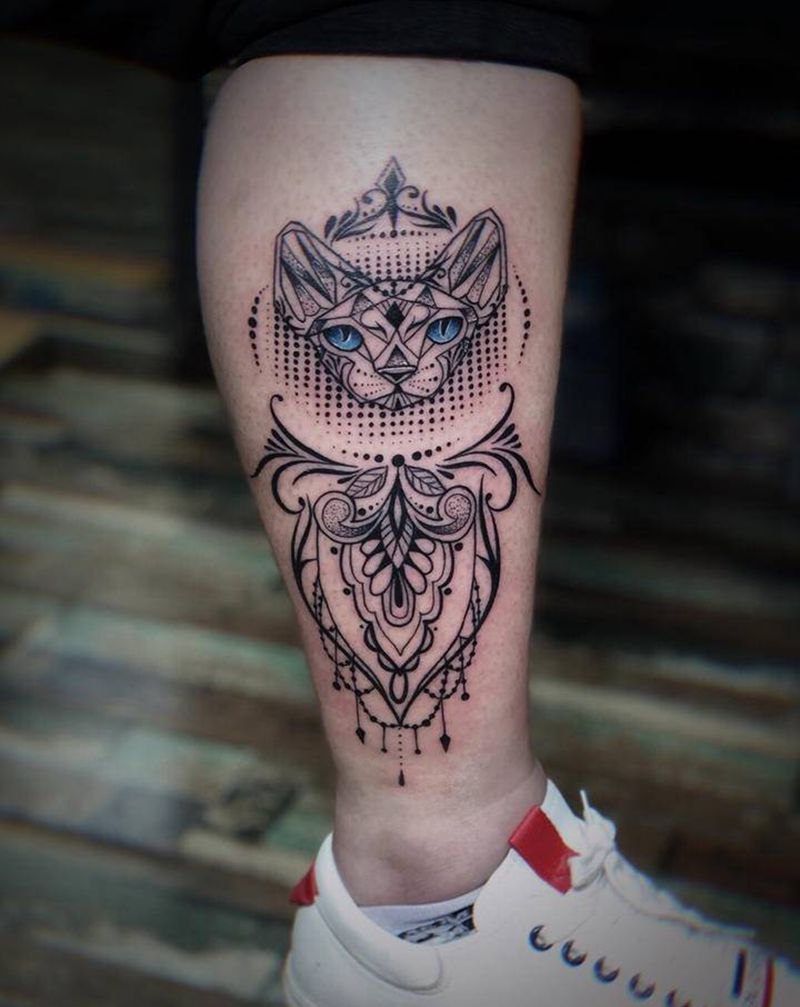 猫小腿纹身图片_腿部点刺几何猫素花纹身图案