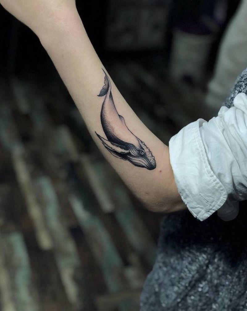 鲸鱼纹身纹身图片_手臂Old SchoolNew School鲸鱼纹身图案