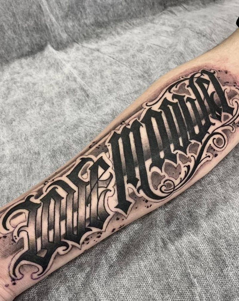 花体字纹身图片_手臂花体字纹身图案