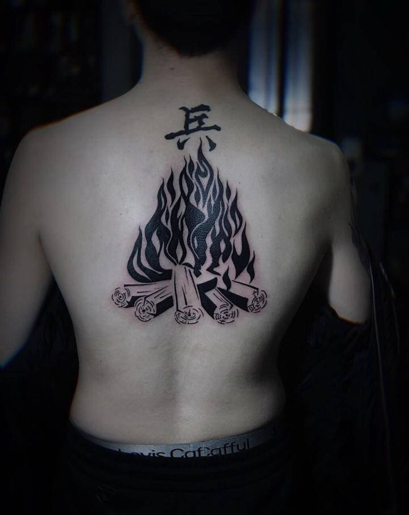 火柴火堆纹身图片_背部图腾火纹身图案