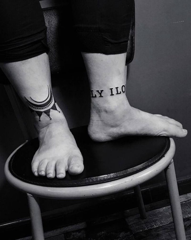 字母图腾纹身图片_腿部图腾图腾字母纹身图案