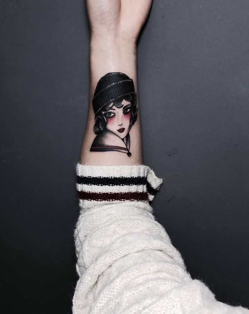 遮盖欧美女纹身图片_手臂Old SchoolNew School遮盖纹身图案