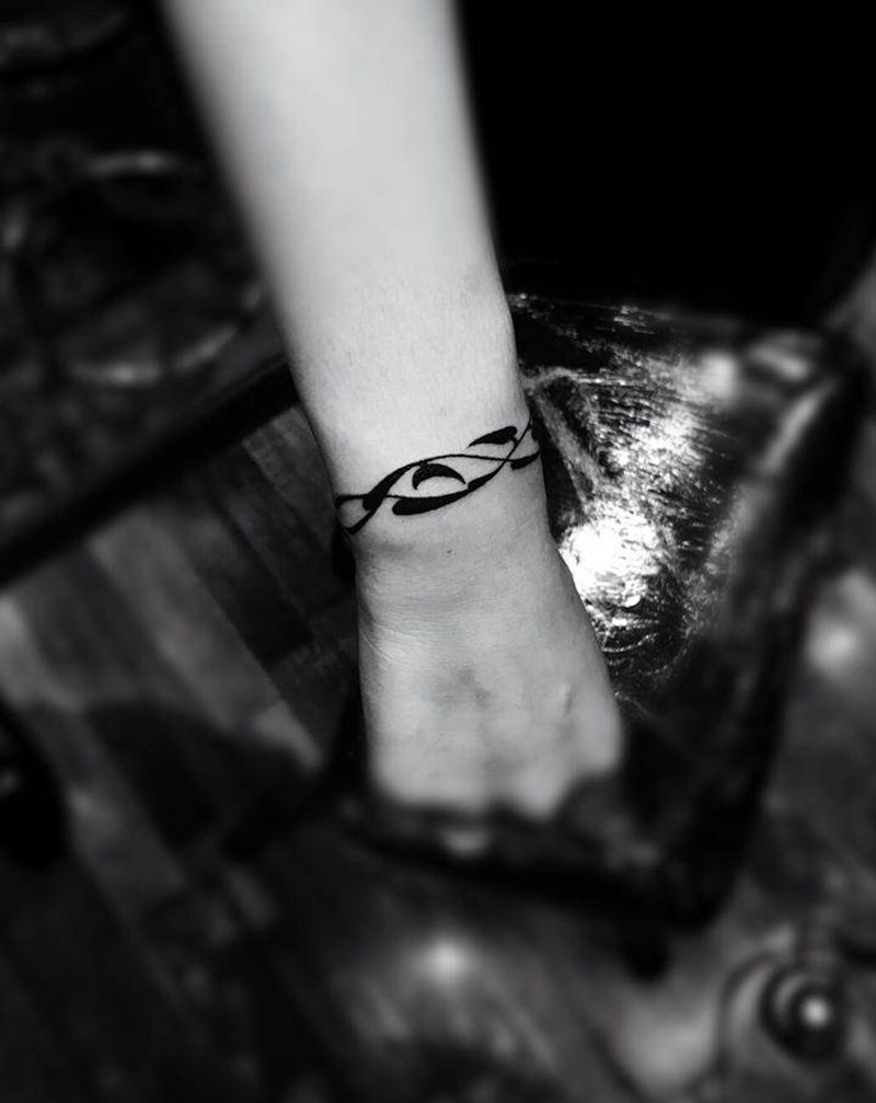 臂环纹身图片_手臂图腾臂环纹身图案