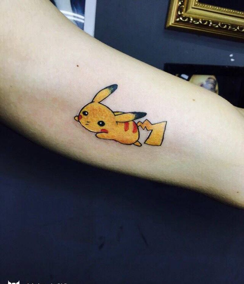 皮卡丘纹身图片_手臂Old SchoolNew School皮卡丘纹身图案