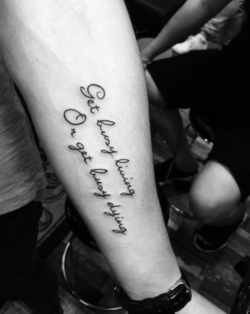 英文字母纹身图片_手臂几何纹身图案