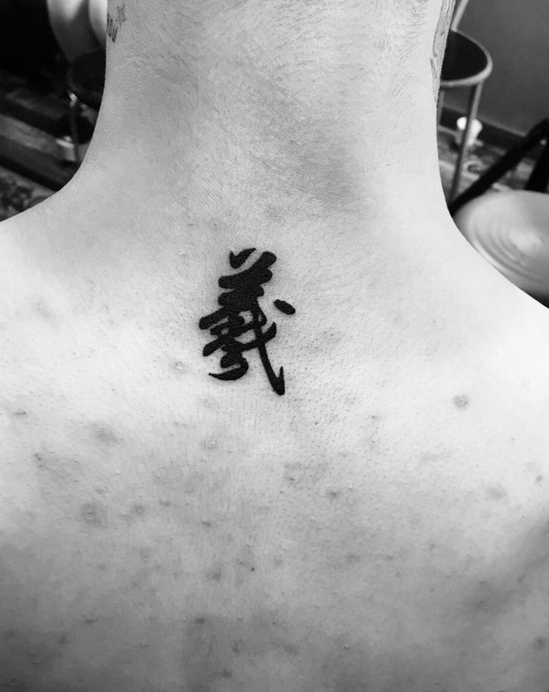 义纹身图片_背部义纹身图案