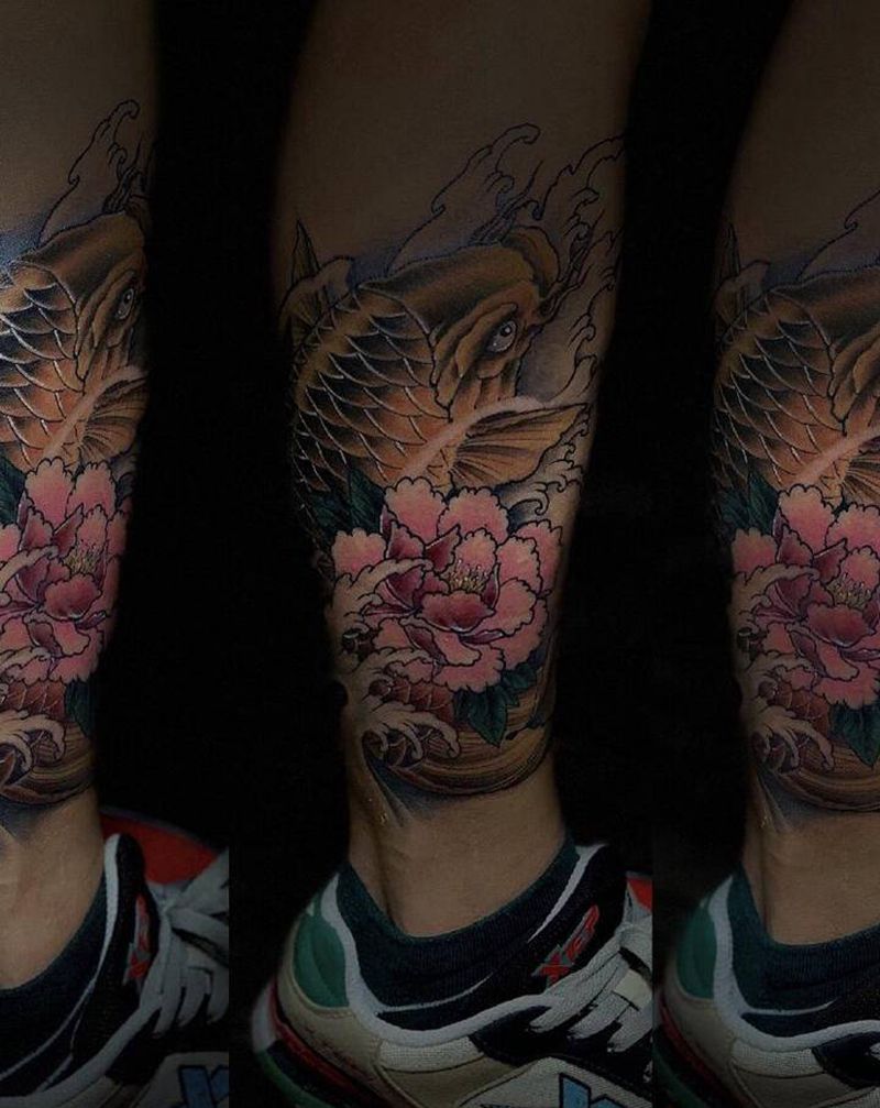 鲤鱼 荷花纹身图片_腿部老传统新传统鲤鱼荷花纹身图案