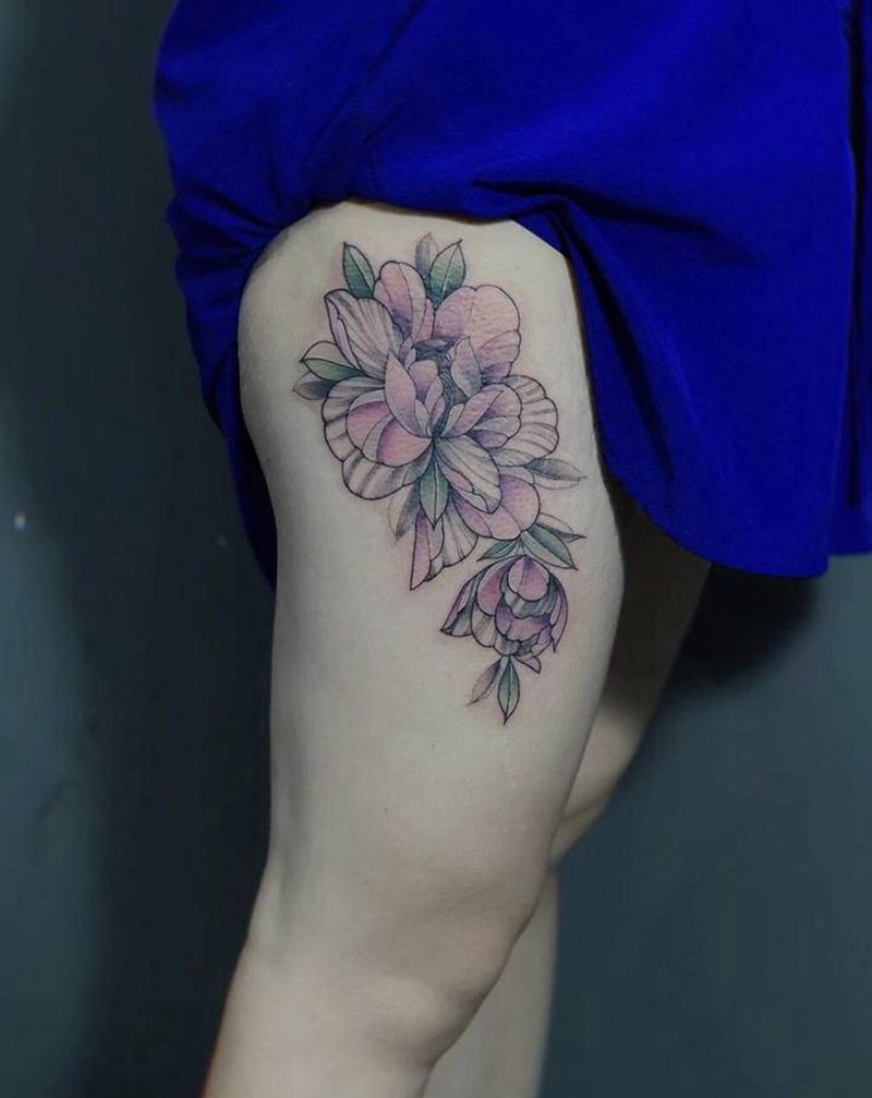 素花纹身图片_腿部点刺水墨素花纹身图案