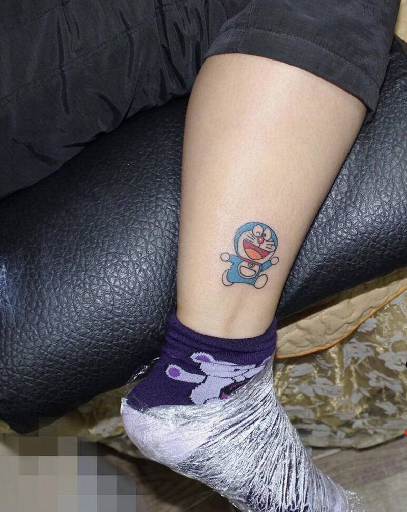 哆来A梦纹身图片_腿部New SchoolOld School纹身图案