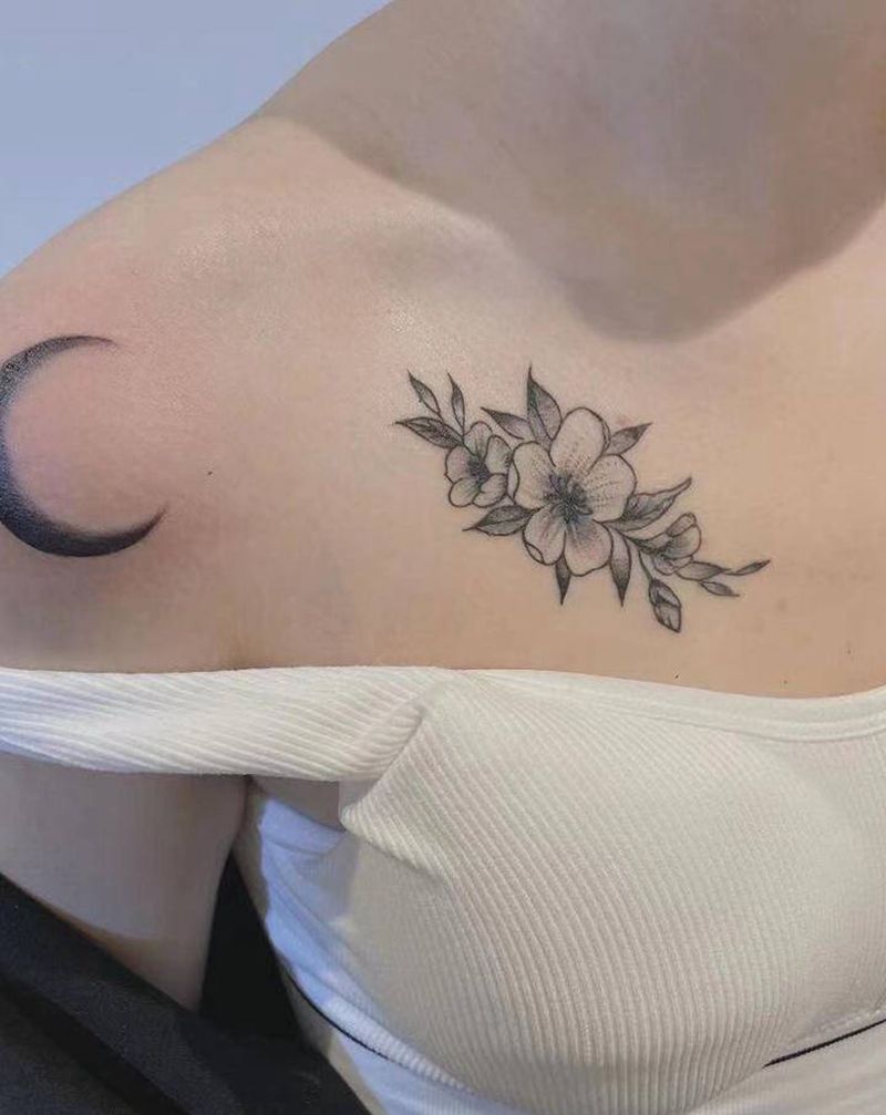 月亮素花纹身图片_水墨水彩月亮素花纹身图案