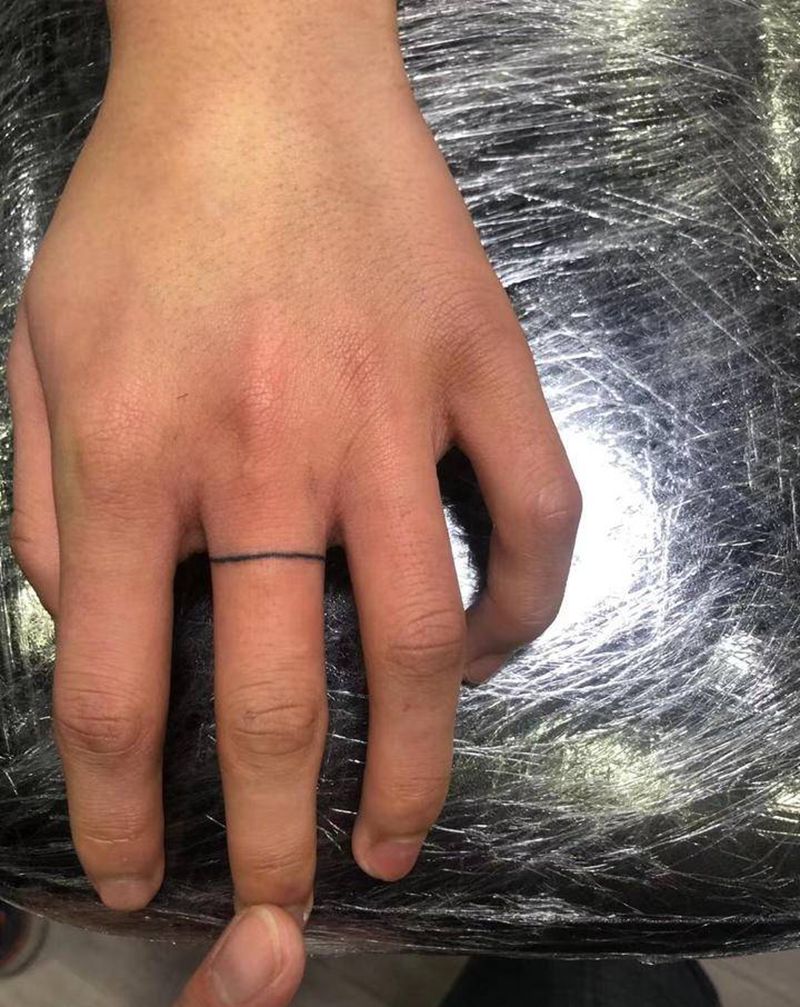 手指纹身纹身图片_手部几何手指纹身图案