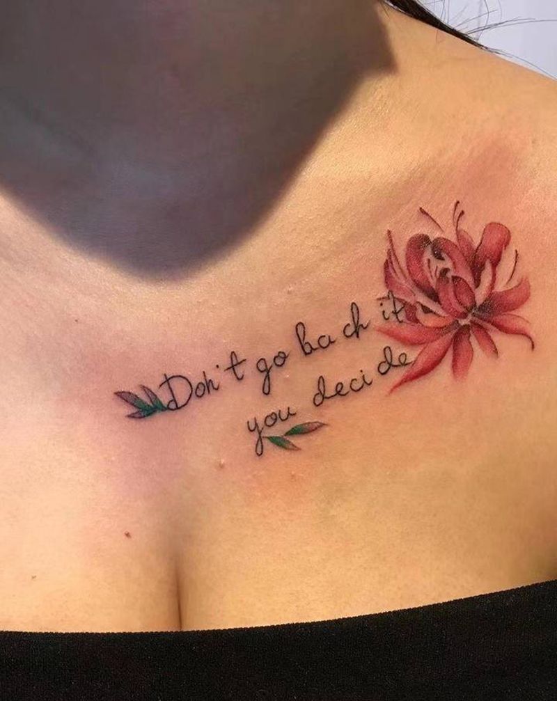 彼岸花字母纹身图片_胸部水彩水墨彼岸花字母纹身图案