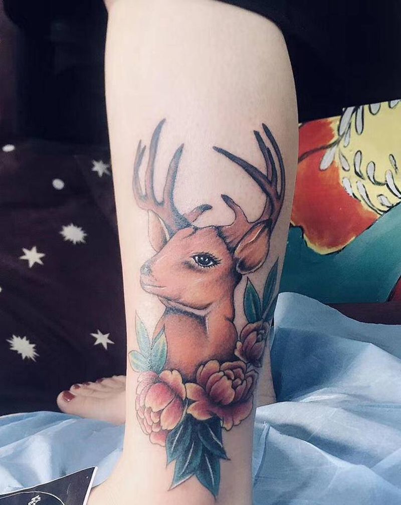 樱花鹿纹身图片_手臂New SchoolOld School樱花鹿纹身图案