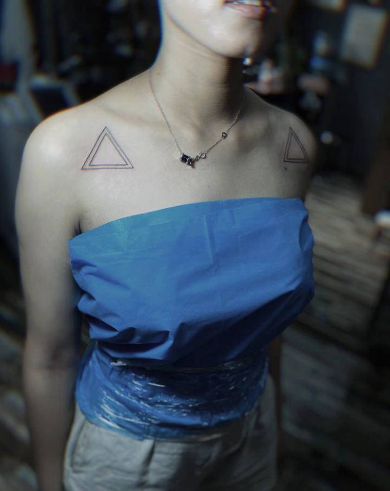 三角形纹身图片_几何三角形纹身图案