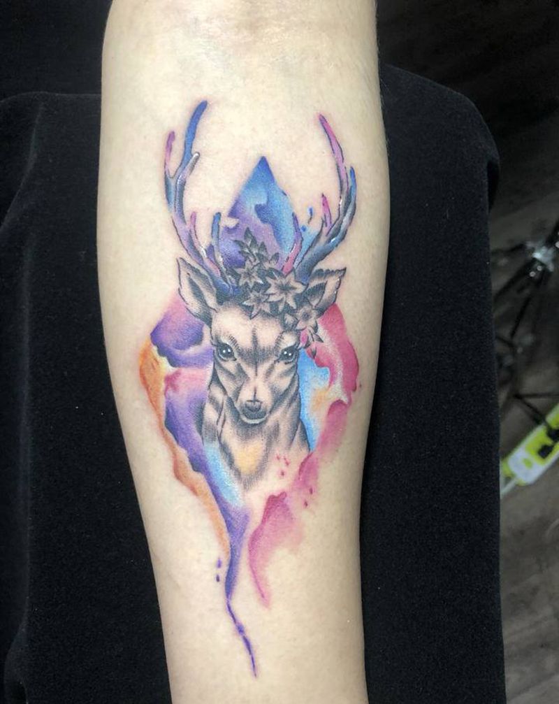 鹿纹身图片_手臂水彩纹身图案