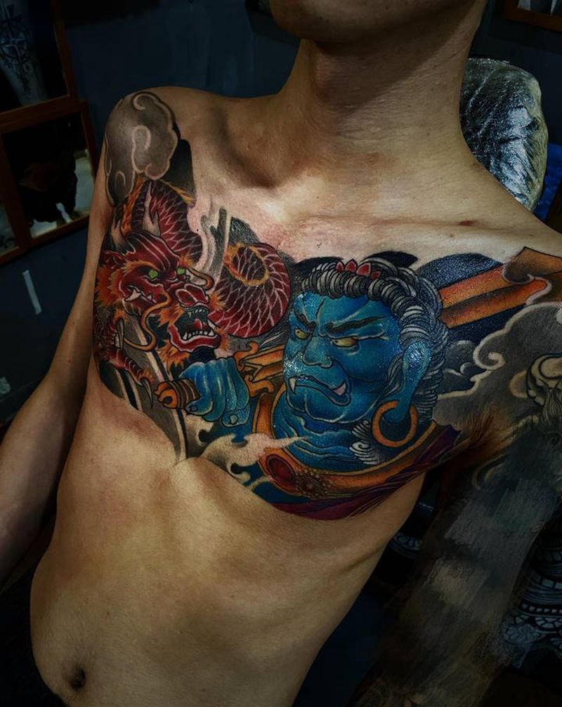 花胸 不动明王纹身图片_胸部新传统花胸不动明王龙纹身图案