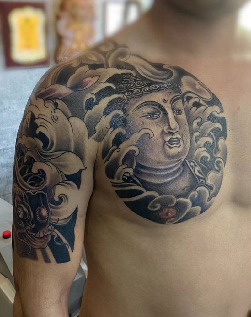佛头纹身图片_胸部肩部纹身图案