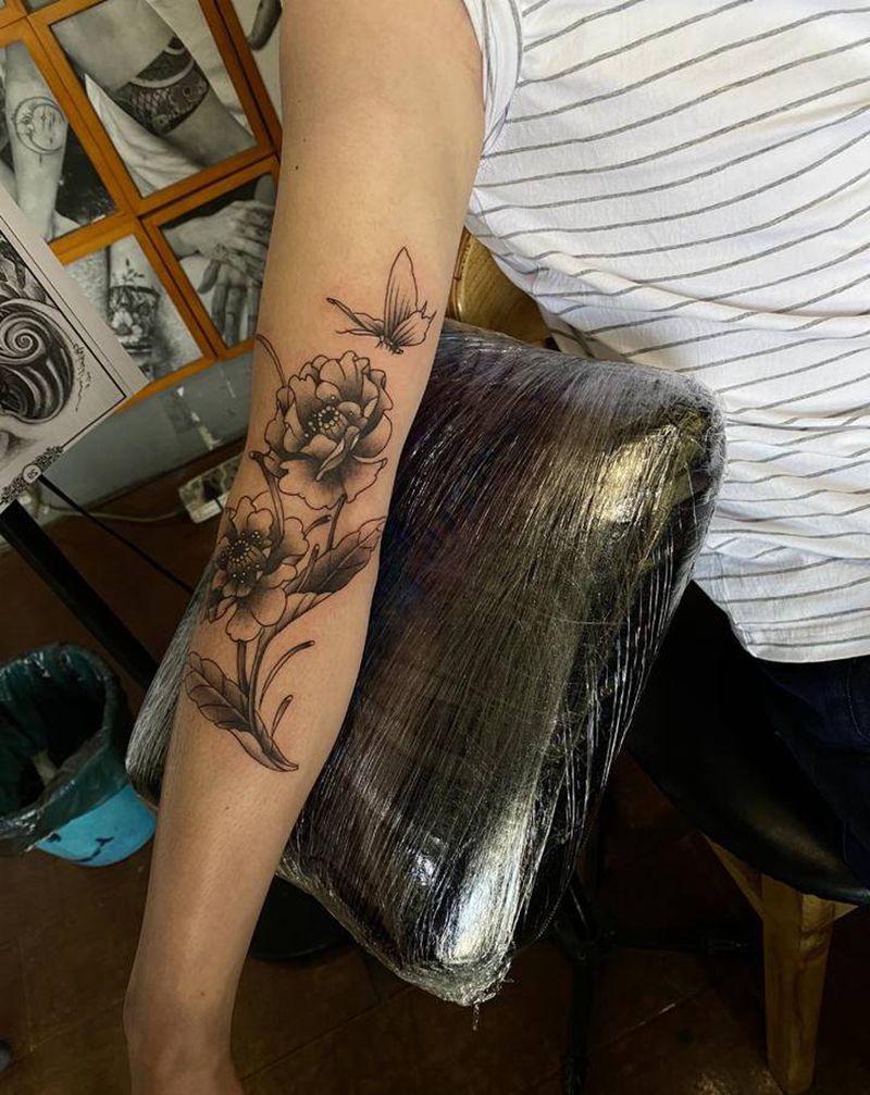 罂粟花纹身图片_手臂新传统罂粟花纹身图案