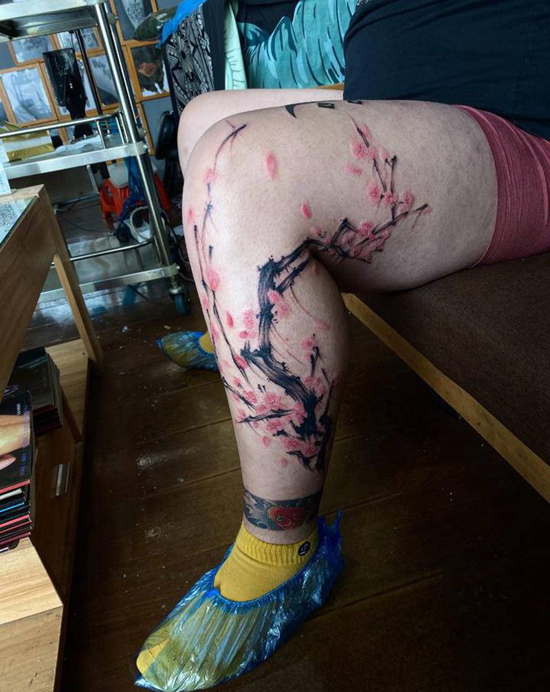 桃花 包小腿 臂环 花腿纹身图片_腿部脚部新传统老传统花腿日式老传统桃花纹身图案