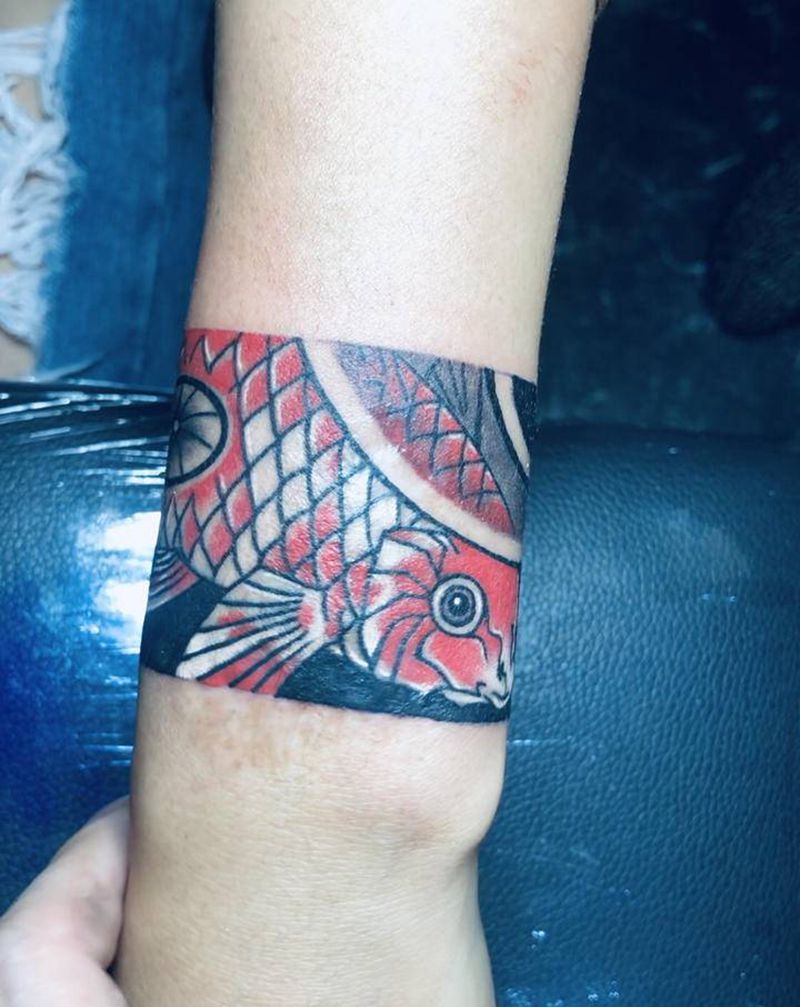 疤痕遮盖纹身图片_手臂老传统纹身图案