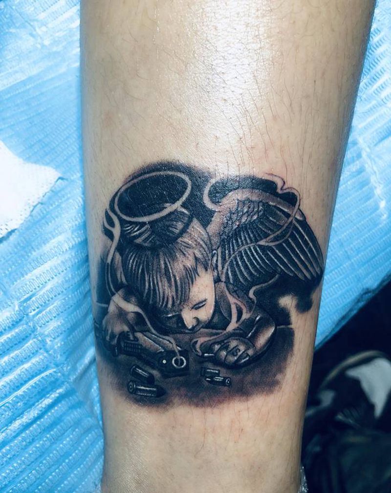 小天使迷你版纹身图片_腿部欧美写实纹身图案