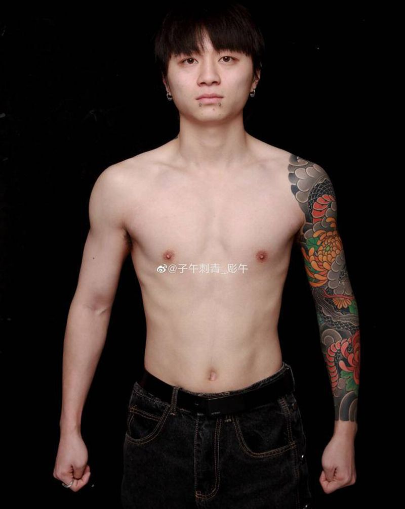 传统手臂纹身图片_老传统新传统纹身图案