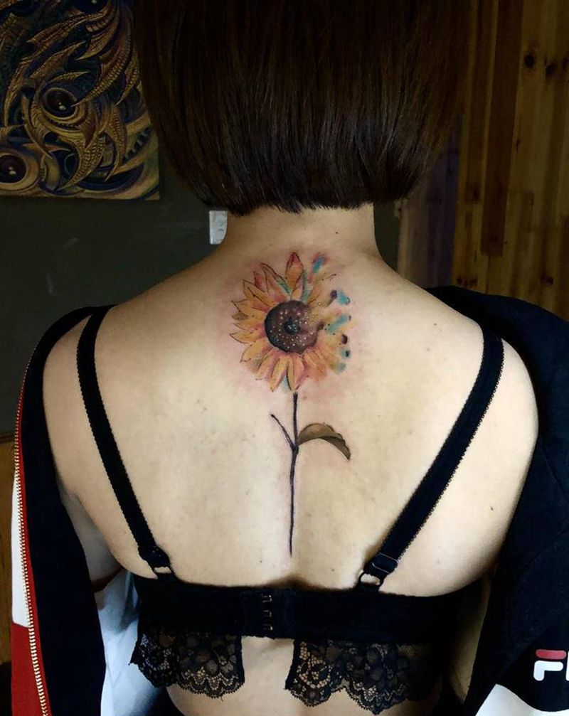 向日葵纹身纹身图片_背部腿部纹身图案