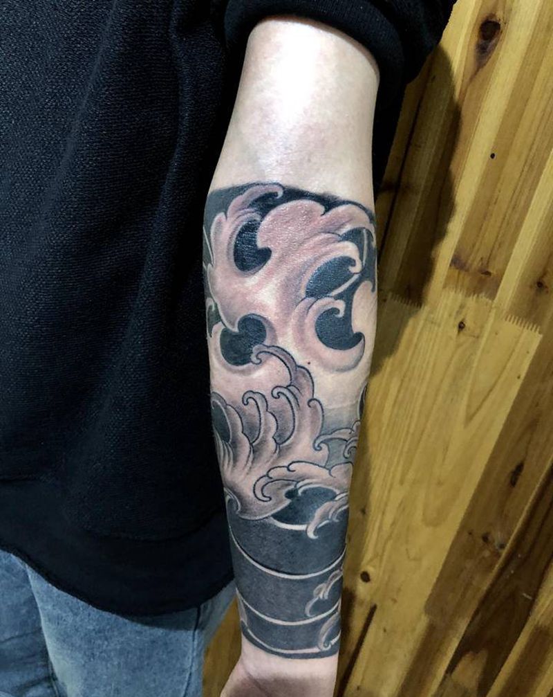 日式水浪纹身纹身图片_腿部手臂老传统纹身图案