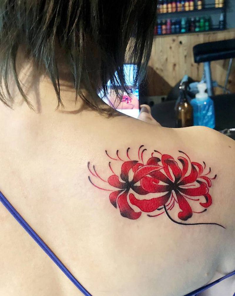 彼岸花纹身纹身图片_背部新传统纹身图案
